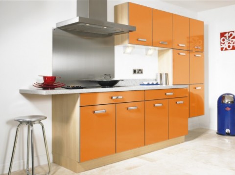 Modernas y sofisticadas cocinas en color naranja-12