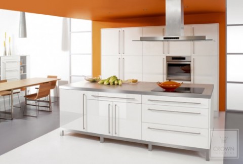 Modernas y sofisticadas cocinas en color naranja-18