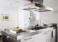 imagen Cocina de combinación moderna y rústica
