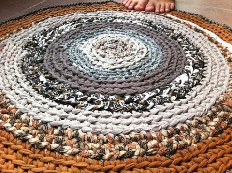 Decora con alfombras de trapillo01
