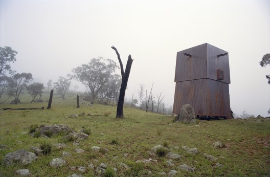 Una cabaña en la cima de la montaña