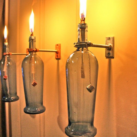 Decorativas lámparas con botellas recicladas