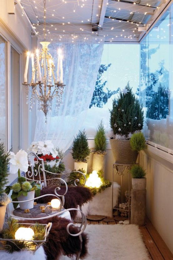 17-fantasticas-ideas-para-decorar-tu-balcon-esta-navidad-01