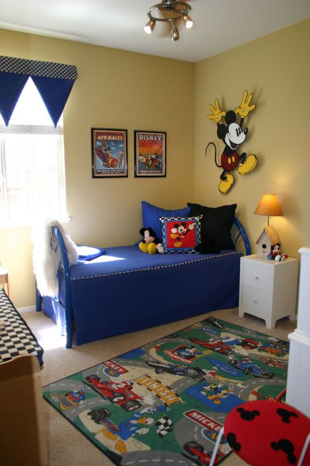 Decora su habitación con el clásico Mickey Mouse