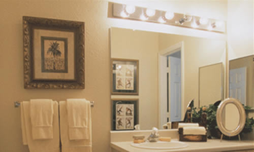 La iluminación en el baño