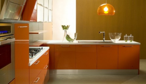 Modernas y sofisticadas cocinas en color naranja-05