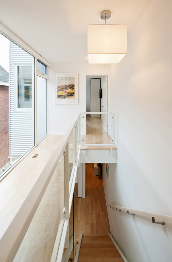 Una casa moderna y con una decoración única 9