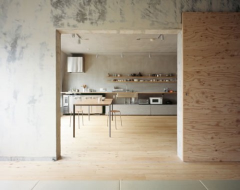 12 interiores con madera contrachapada