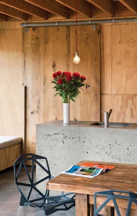 12 interiores con madera contrachapada