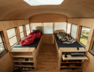 imagen Un autobús escolar transformado en vivienda móvil