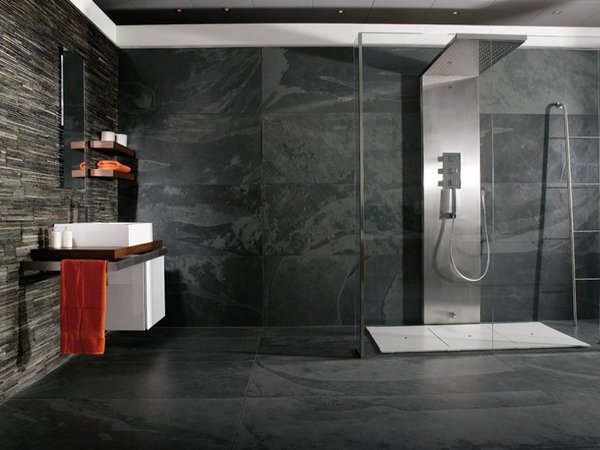 Baños revestidos con pizarra