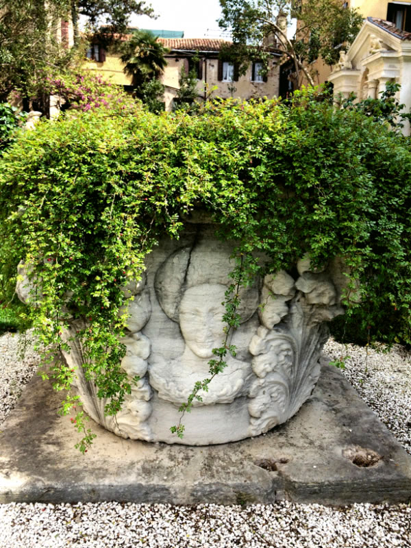 Deco jardín en Venecia 12