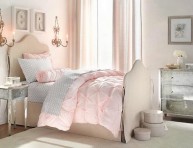 imagen Habitaciones para chicas en rosa y blanco
