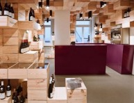 imagen El estilo interior de una vinoteca en Suiza