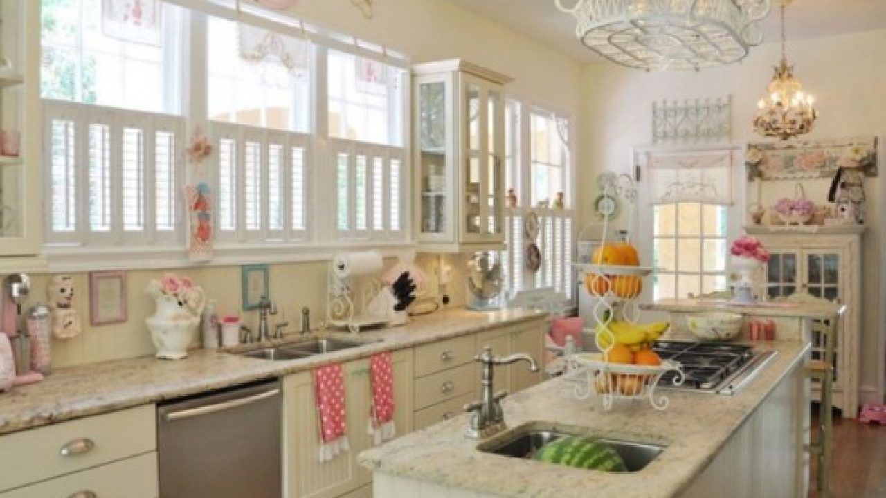 Cocina diseñada con el encanto de una pastelería retro Cocina diseñada con el encanto de una pastelería retro