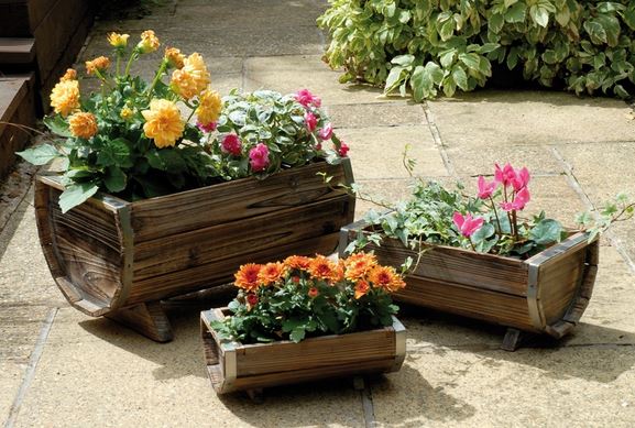 Jardineras con barriles 1