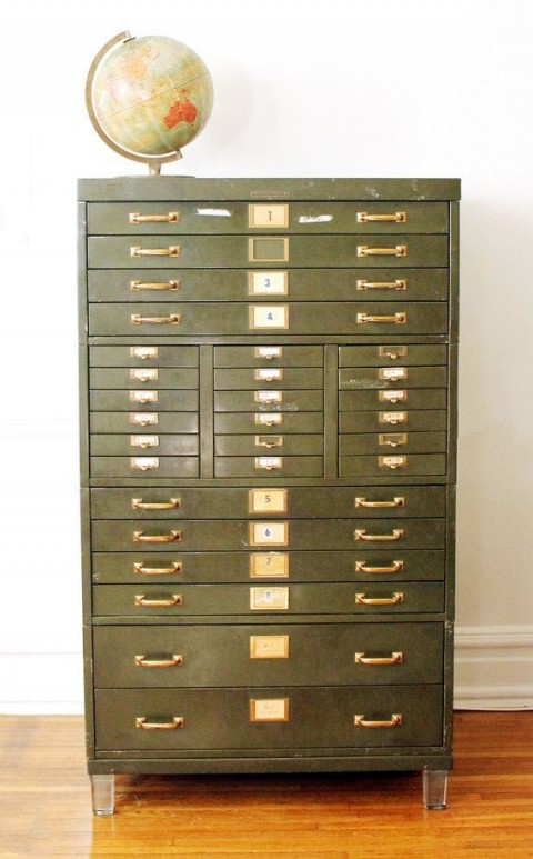 15 propuestas para decorar con armarios metálicos