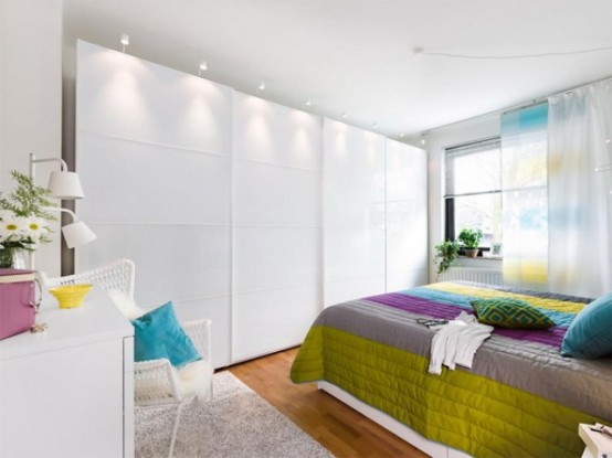 un-dormitorio-colorido-y-dinamico-con-ikea-02