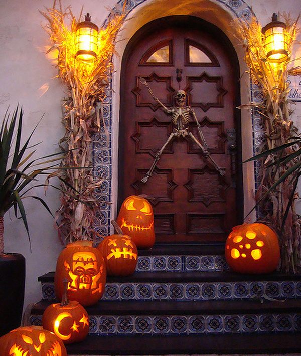 decoraciones-de-halloween-para-la-puerta-de-casa-09