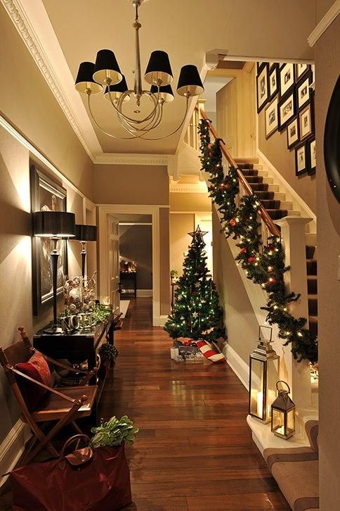 ideas-para-decorar-tu-recibidor-esta-navidad-04