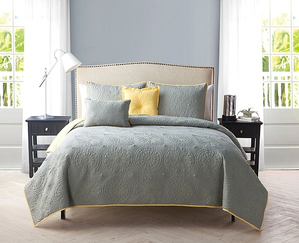 renueva-tu-dormitorio-con-ropa-de-cama-en-amarillo-y-gris-05