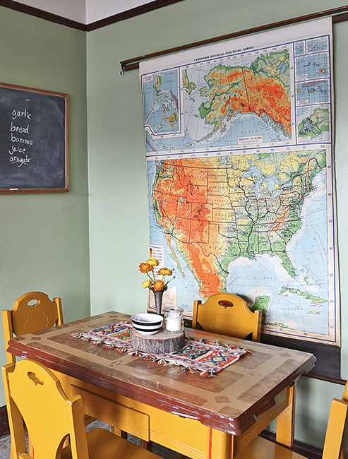 17 ideas para decorar con mapas toda la casa