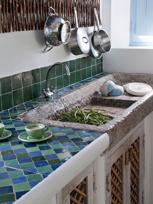 Ideas de encimeras de azulejos para decorar la cocina