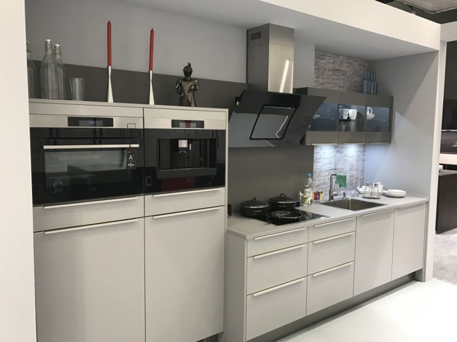 modernos-muebles-de-cocina-en-color-gris-09 | Guía para Decorar