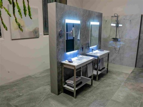 Un pequeño baño precisa el lavabo adecuado