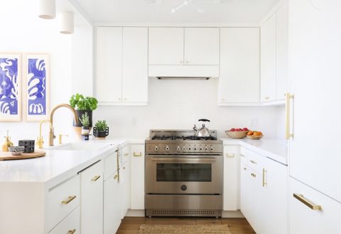 8 gabinetes de cocina coloridos e inspiradores